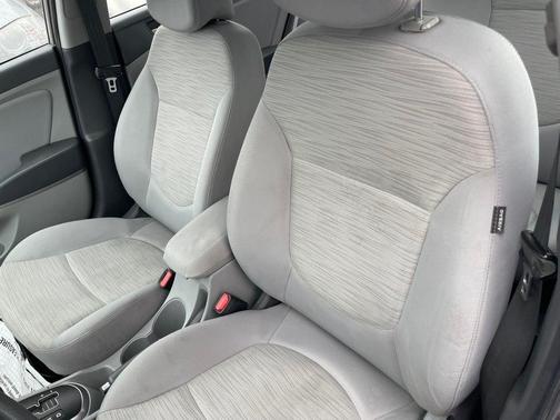 2017 Hyundai Accent Value Edition