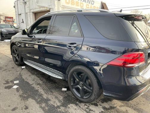 2017 Mercedes-Benz AMG GLE 43 Base 4MATIC