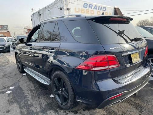 2017 Mercedes-Benz AMG GLE 43 Base 4MATIC