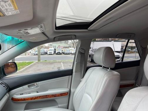 2004 Lexus RX 330 Base