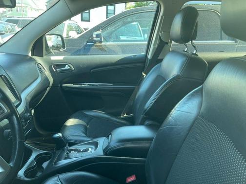 Blue Streak Pearlcoat 2015 Dodge Journey Crossroad