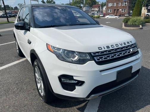 Fuji White 2017 Land Rover Discovery Sport HSE
