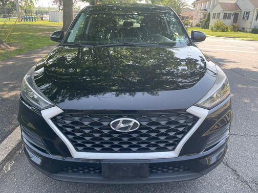 Black Noir Pearl 2019 Hyundai TUCSON SE