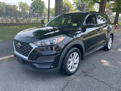 Black Noir Pearl 2019 Hyundai TUCSON SE