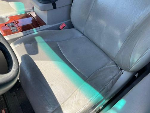 Classic Silver Metallic 2012 Toyota Highlander Limited
