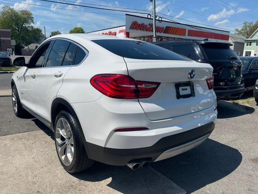 Alpine White 2018 BMW X4 xDrive28i