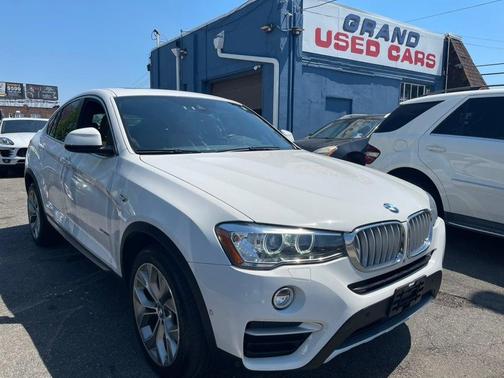 Alpine White 2018 BMW X4 xDrive28i