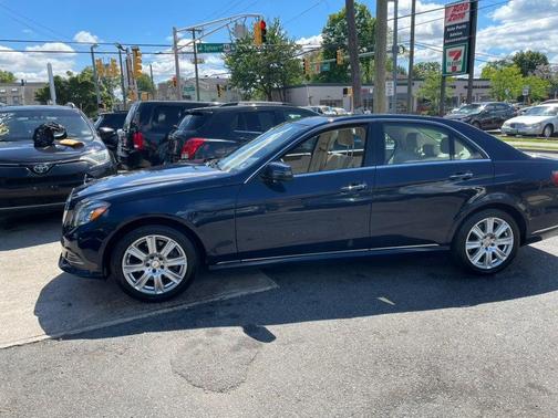 Lunar Blue Metallic 2014 Mercedes-Benz E-Class 4MATIC