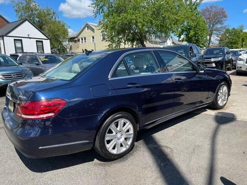 Lunar Blue Metallic 2014 Mercedes-Benz E-Class 4MATIC