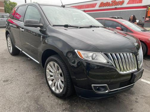 Tuxedo Black Metallic 2013 Lincoln MKX Base