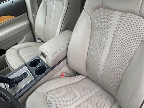 Tuxedo Black Metallic 2013 Lincoln MKX Base