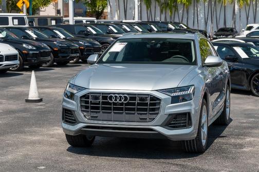 2023 Audi Q8 55 Premium