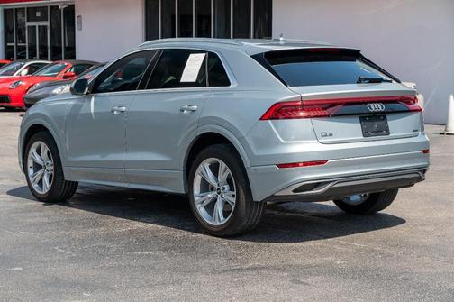 2023 Audi Q8 55 Premium