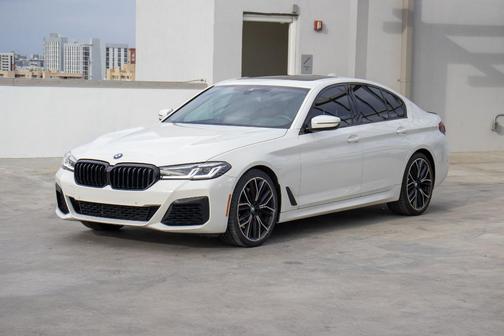 2021 BMW 540 i