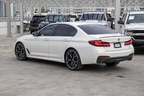 2021 BMW 540 i