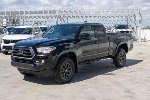 2022 Toyota Tacoma SR5