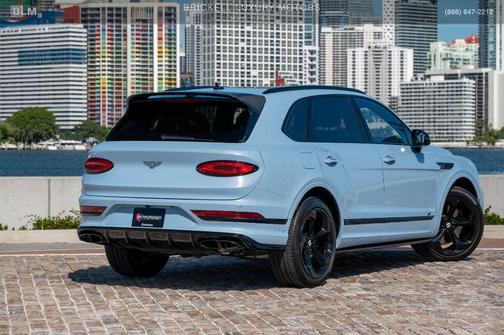 2022 Bentley Bentayga V8