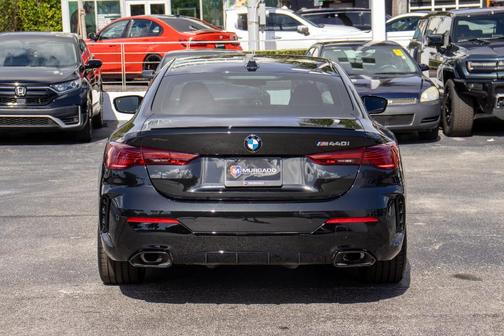 2025 BMW M440 i