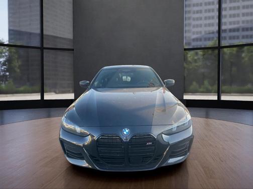 2025 BMW M440 i