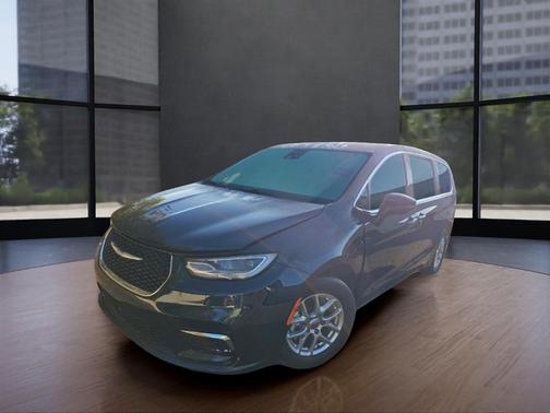 2023 Chrysler Pacifica Touring-L