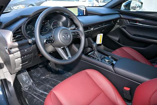 2026 Mazda Mazda3 2.5 S Carbon Edition