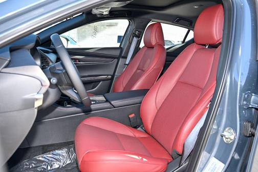 2026 Mazda Mazda3 2.5 S Carbon Edition