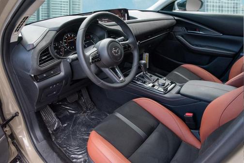 2025 Mazda CX-30 2.5 Carbon Turbo