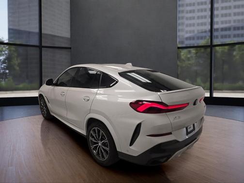 2023 BMW X6 xDrive40i