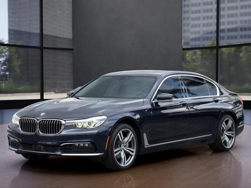 2016 BMW 740 i
