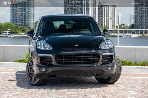 2018 Porsche Cayenne Platinum Edition