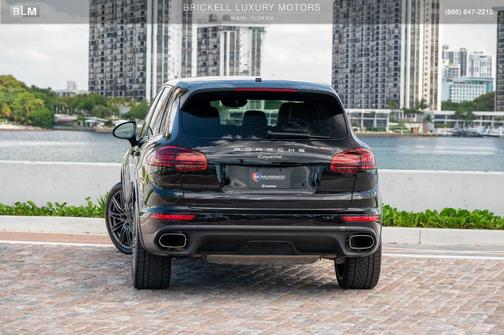 2018 Porsche Cayenne Platinum Edition