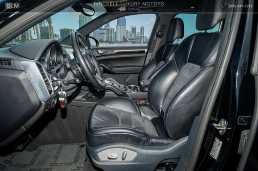 2018 Porsche Cayenne Platinum Edition