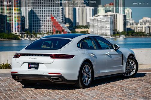 2018 Porsche Panamera Base