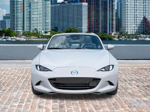 Aero Gray Metallic 2026 Mazda MX-5 Miata Grand Touring