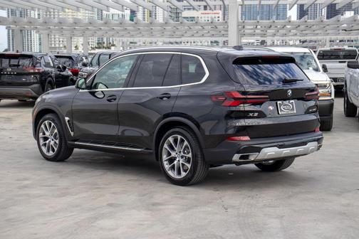 2026 BMW X5 sDrive40i