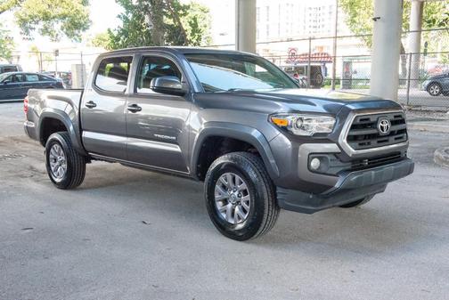 2016 Toyota Tacoma SR5