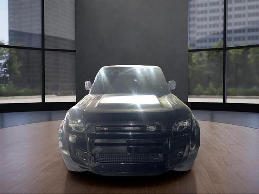 2022 Land Rover Defender 110 S