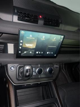 2022 Land Rover Defender 110 S