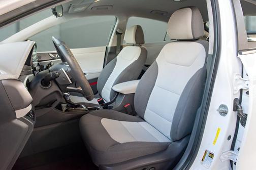 2020 Hyundai IONIQ Hybrid SE