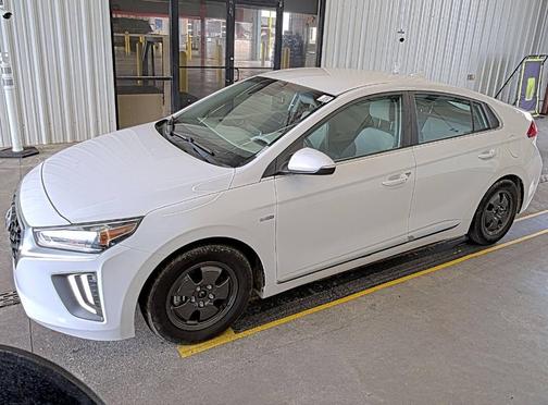 2020 Hyundai IONIQ Hybrid SE