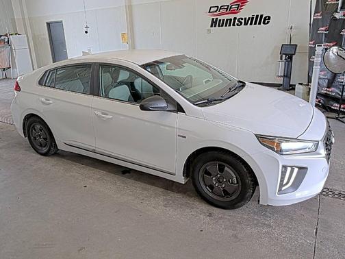 2020 Hyundai IONIQ Hybrid SE