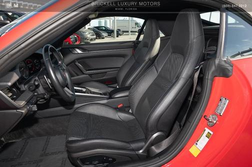 2023 Porsche 911 Carrera