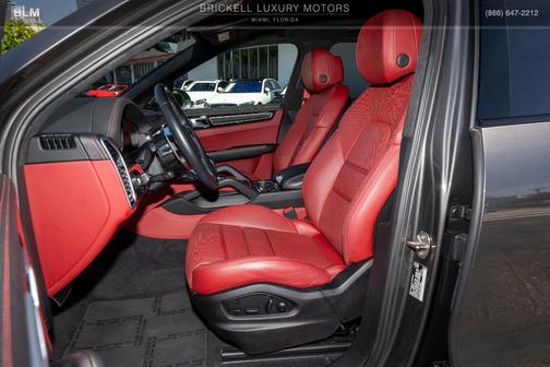 2023 Porsche Cayenne GTS