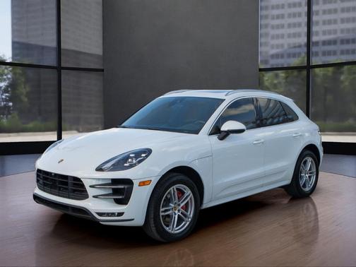 2017 Porsche Macan Turbo