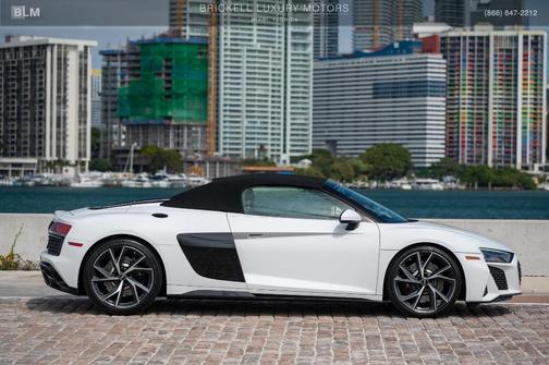 2023 Audi R8 5.2 V10 performance