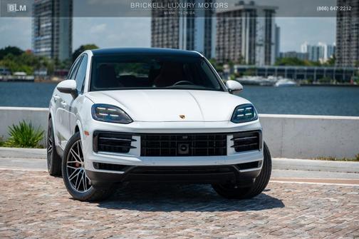 2024 Porsche Cayenne S Coupe AWD