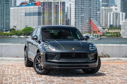 2024 Porsche Macan Base