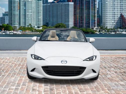 Snowflake White Pearl Mica 2026 Mazda MX-5 Miata GRAND TOURING