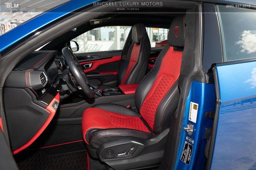 2022 Lamborghini Urus Base