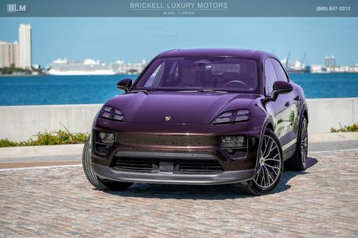 2025 Porsche Macan 4